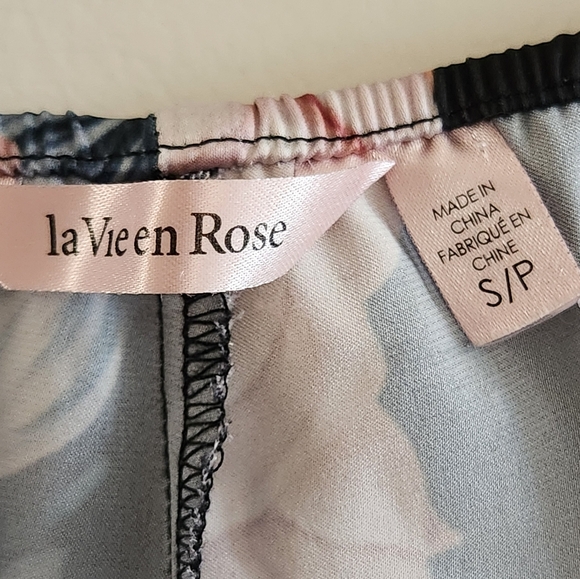 La Vie en Rose Black Floral Lace Trim Sleepwear Set Relax Fit Size M - Picture 13 of 15